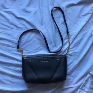Timeless cross body bag